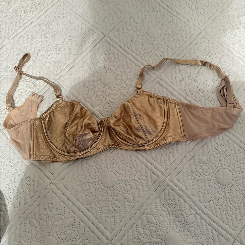 Victoria's Secret Gold Underwire Bra with Ruched Texture